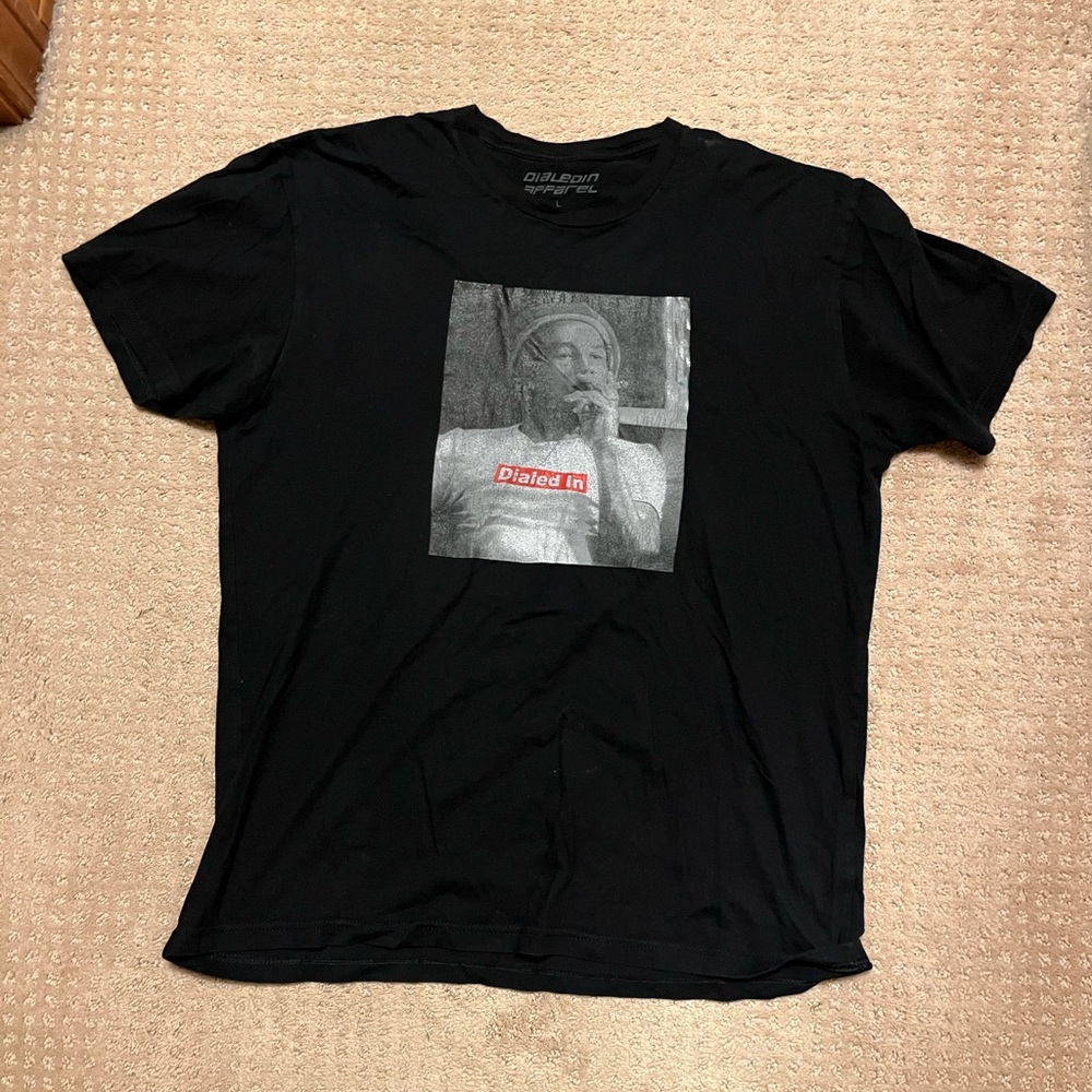 MENS TEE SHIRT L